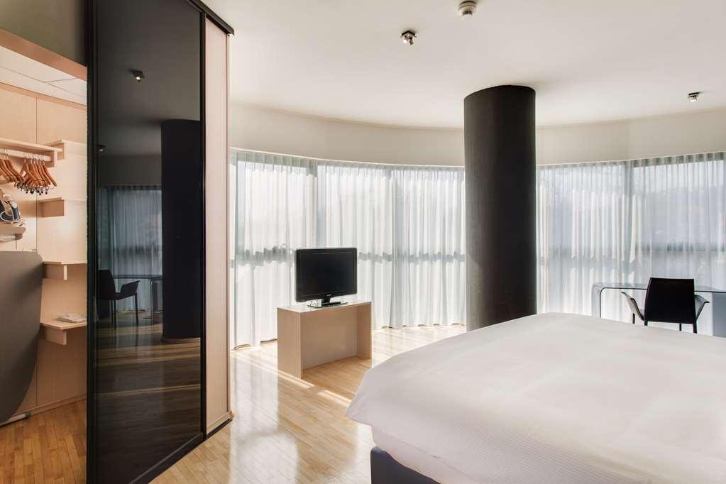 Doubletree By Hilton Hotel Cluj - City Plaza الغرفة الصورة