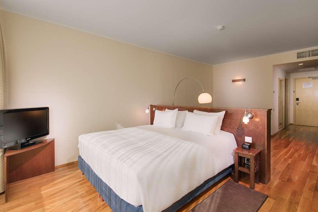 Doubletree By Hilton Hotel Cluj - City Plaza الغرفة الصورة
